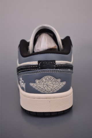 Air Jordan 1 'Stussy' view 4