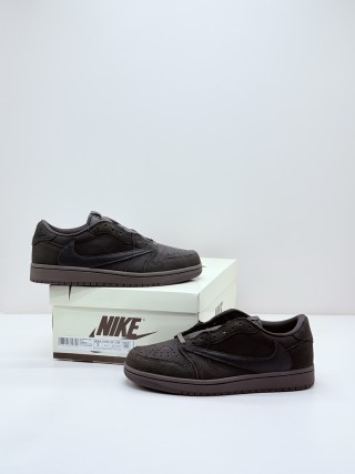 Travis Scott x Jordan Air Jordan 1 Low OG 'Velvet Brown' view 1