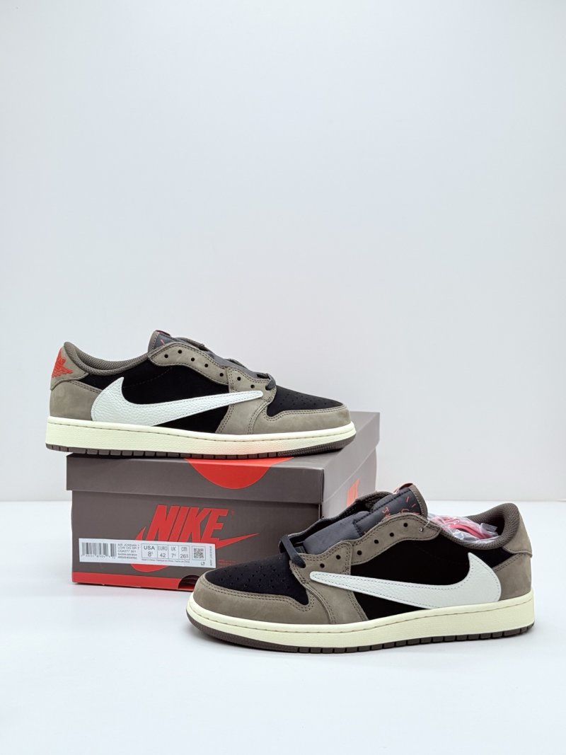 Travis Scott x Air Jordan 1 Low OG 'Brown / Black / White'