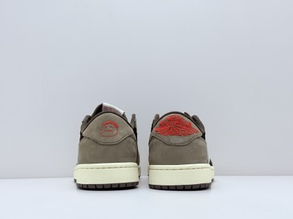 Travis Scott x Air Jordan 1 Low OG 'Brown / Black / White' view 13