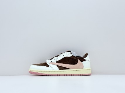 Travis Scott x Air Jordan 1 Low OG 'Dark Pony Pink' view 5