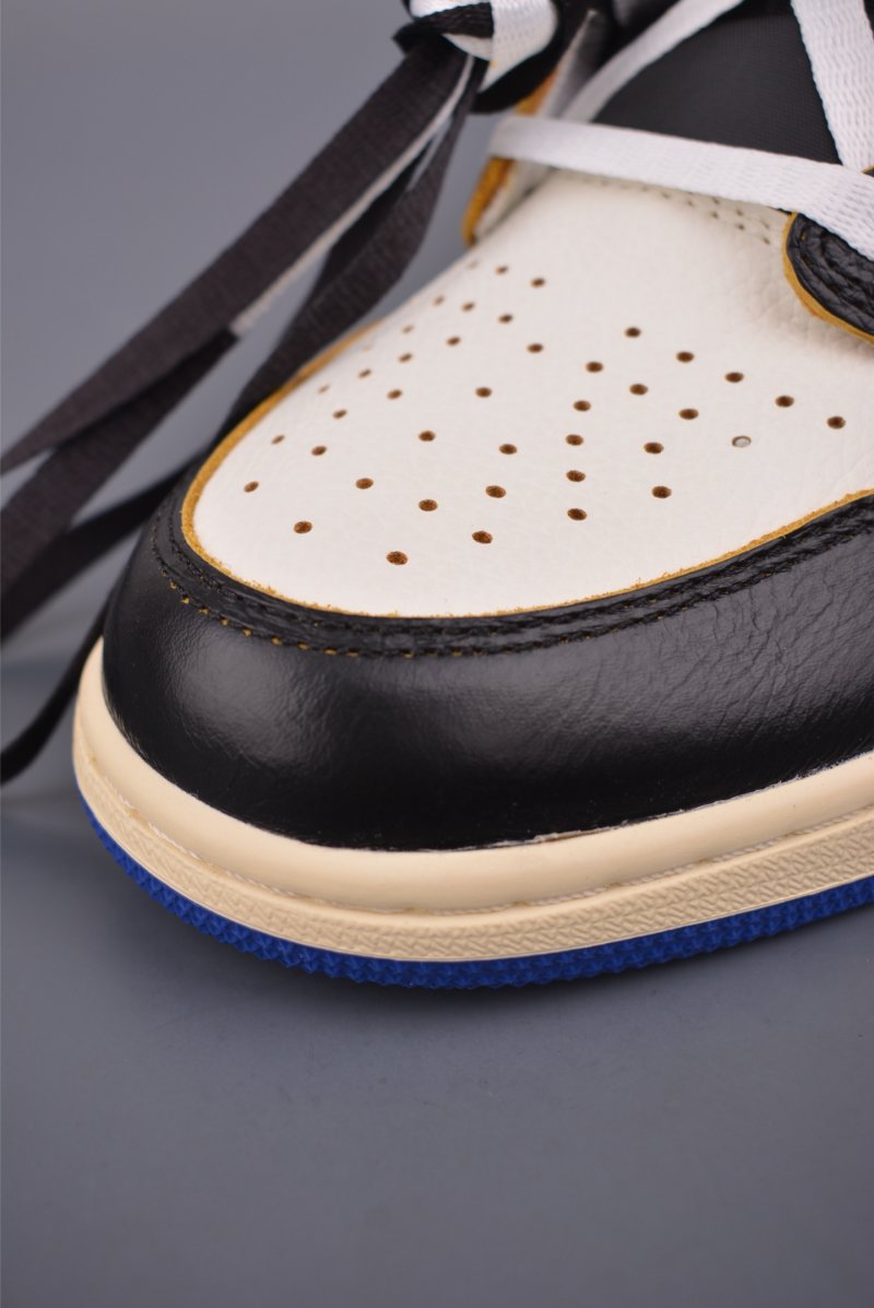 Union LA x Fragment Design x Air Jordan 1 High OG 'Black / White / Blue' view