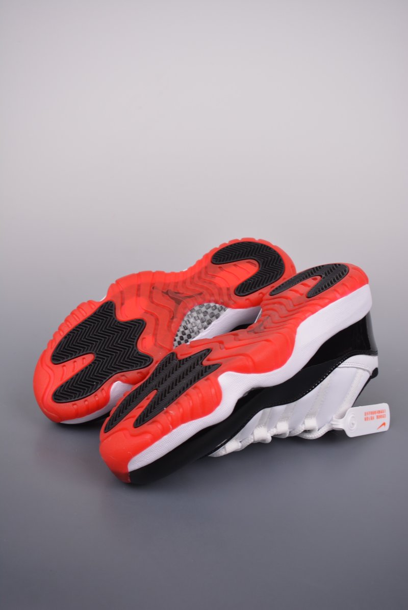 Air Jordan 11 Low 'Concord Bred' view