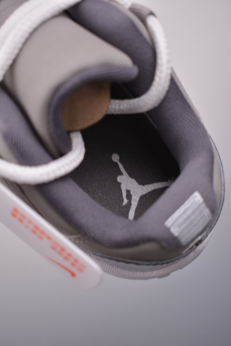 Air Jordan 11 Low 'Cool Grey' view