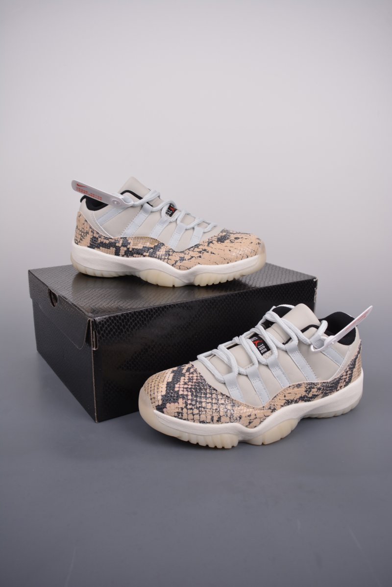 Air Jordan 11 Low 'Snakeskin' view