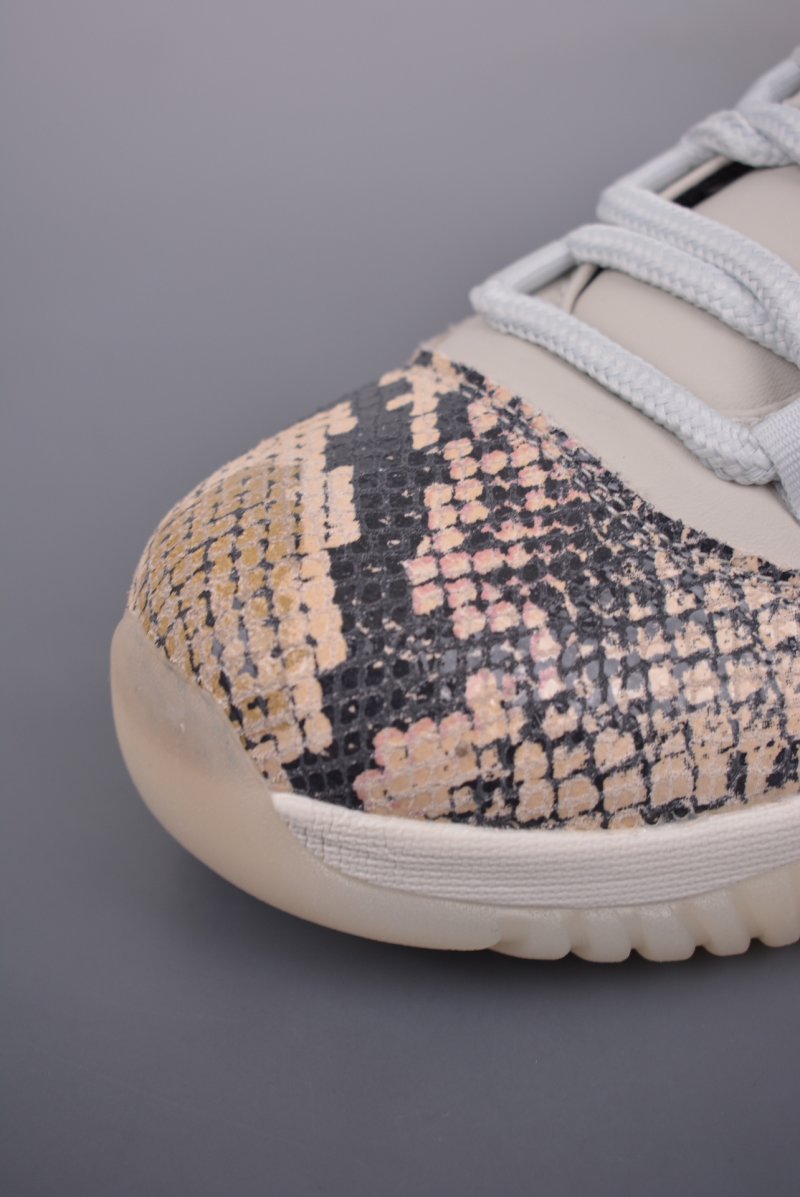 Air Jordan 11 Low 'Snakeskin' view