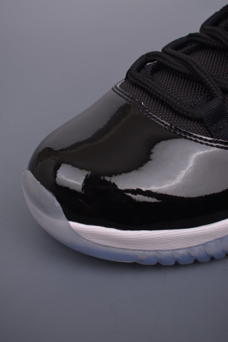 Air Jordan 11 Retro 'Space Jam' view
