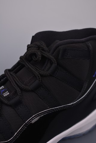 Air Jordan 11 Retro 'Space Jam' view 7