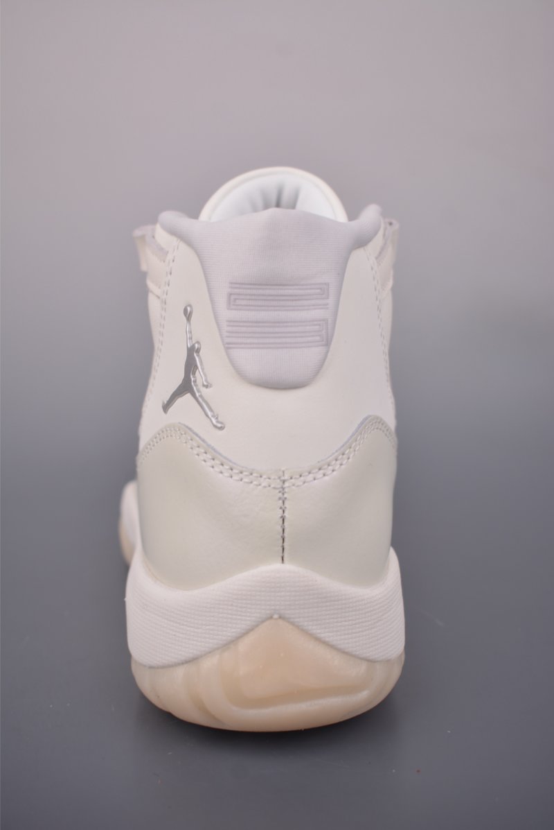 Air Jordan 11 Retro 'White / Blue' view
