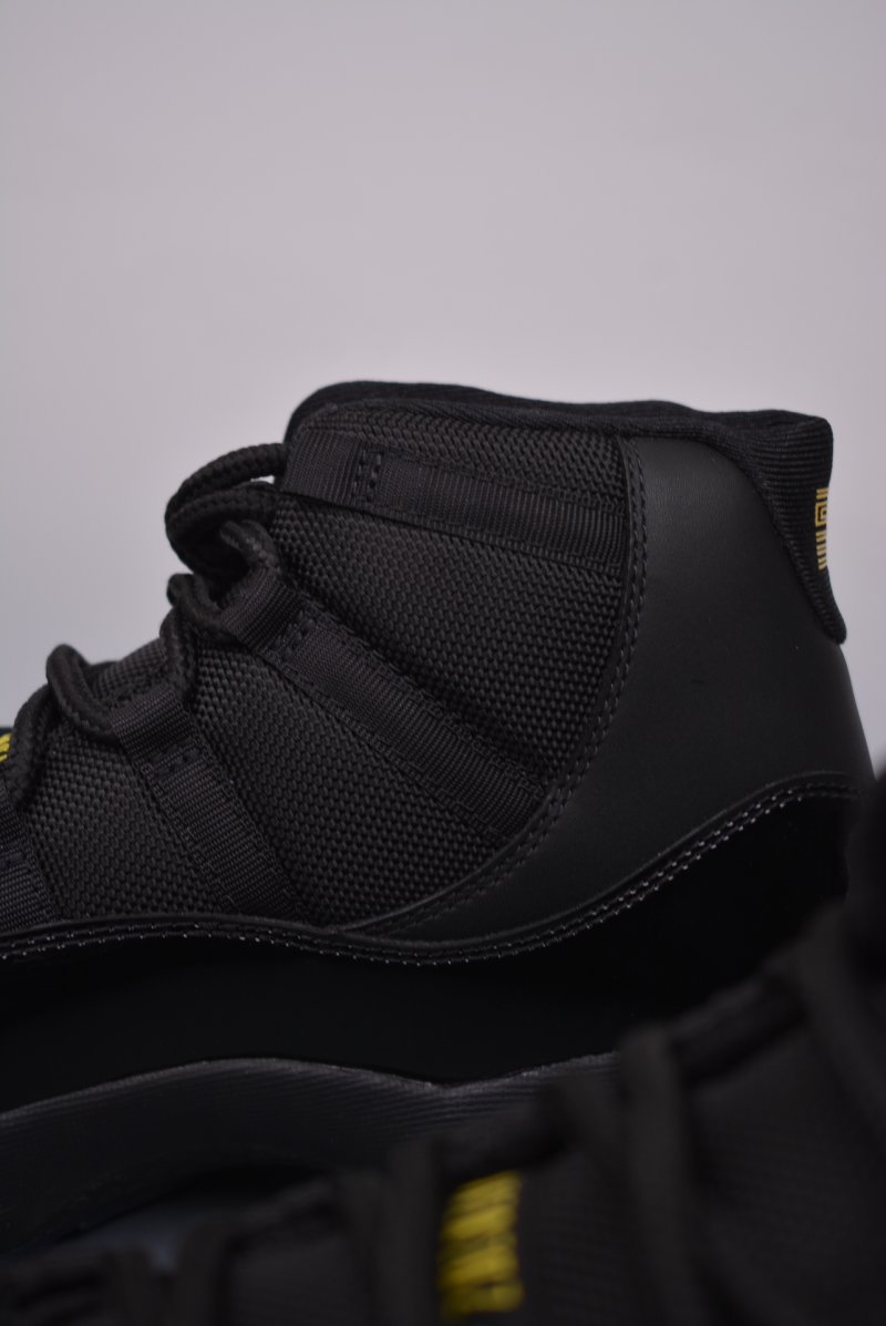 Air Jordan 11 Retro Gamma Blue 'White / Blue' view
