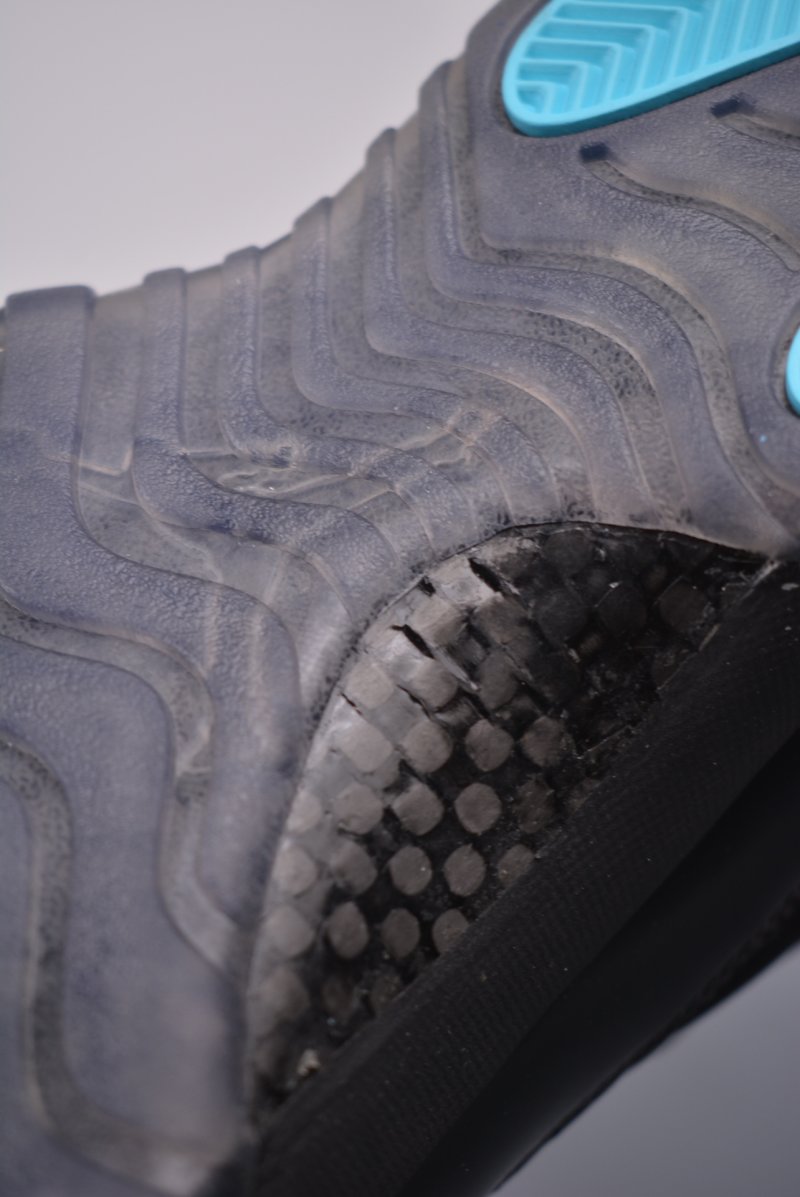 Air Jordan 11 Retro Gamma Blue 'White / Blue' view