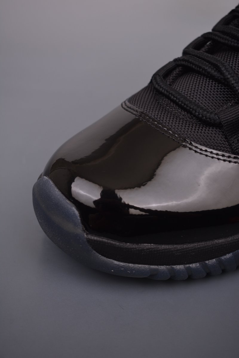 Air Jordan 11 Retro 'Black / Green' view