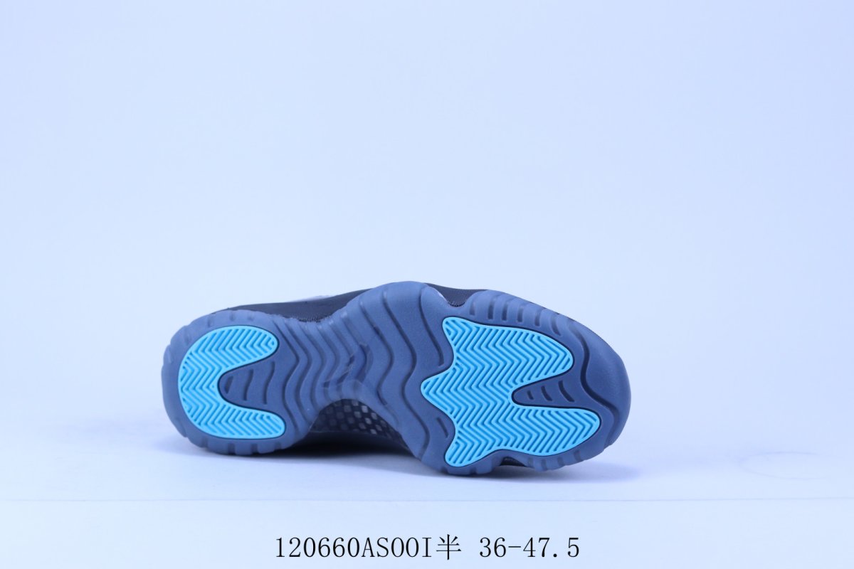 Air Jordan 11 Retro Legend Blue 'Black / White / Blue' view