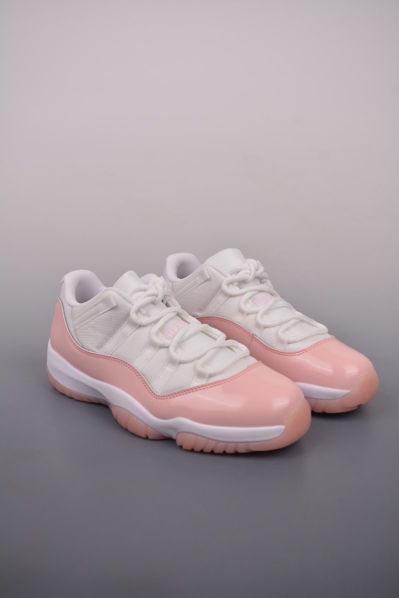 Air Jordan 11 Retro Low