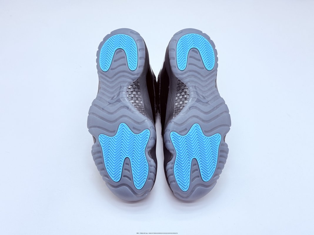 Air Jordan 11 High Rare Air 'Black / Blue' view