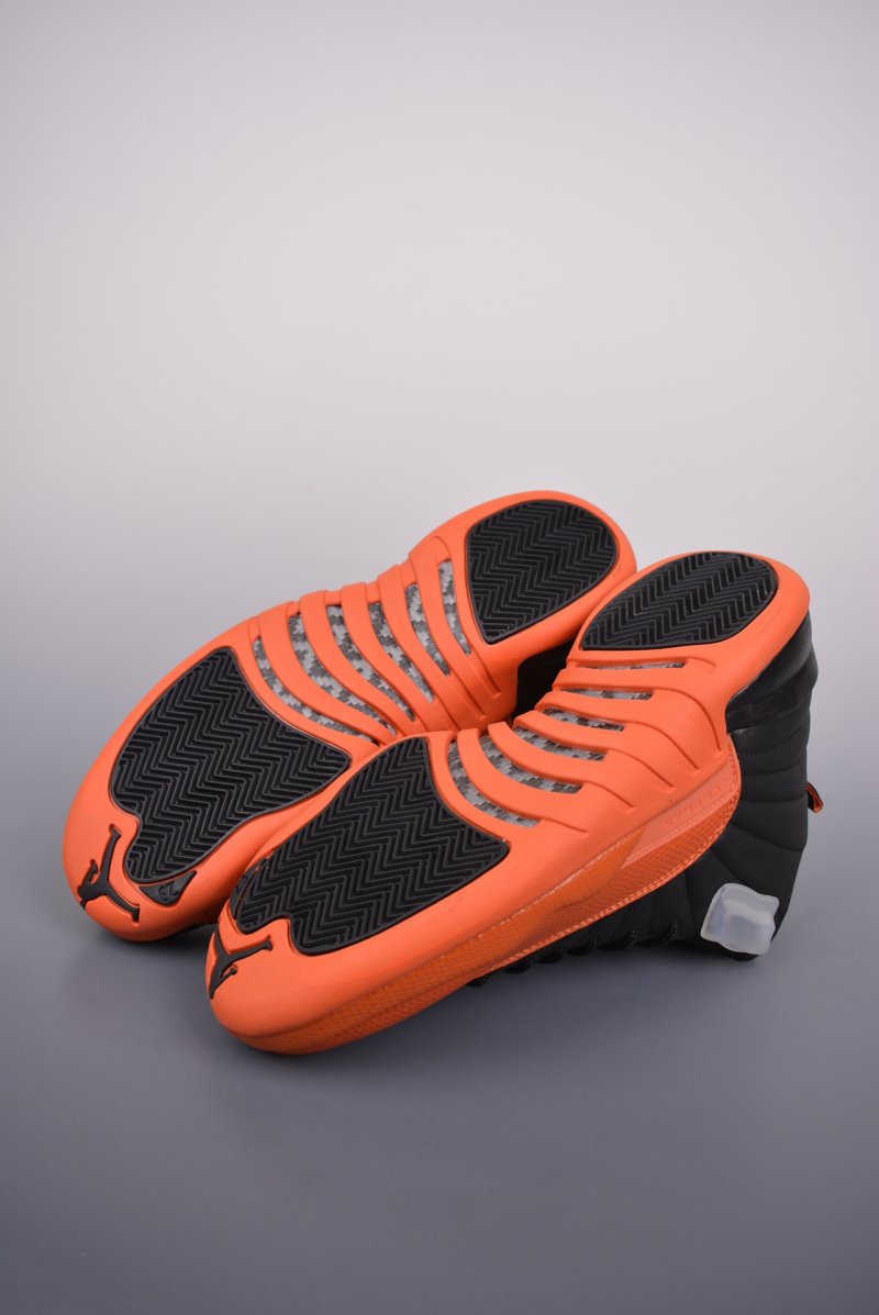 Air Jordan 12 Brilliant Orange 'Black / Orange' view