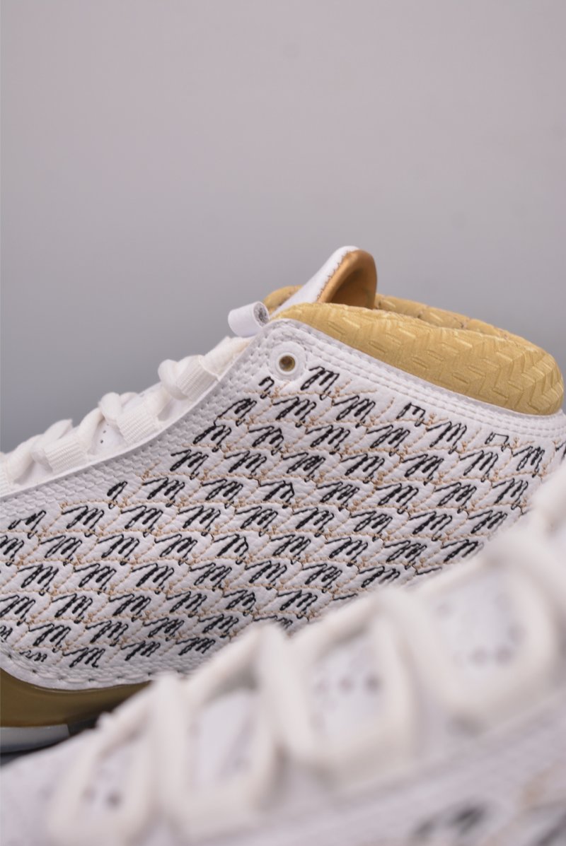 Air Jordan 23 view