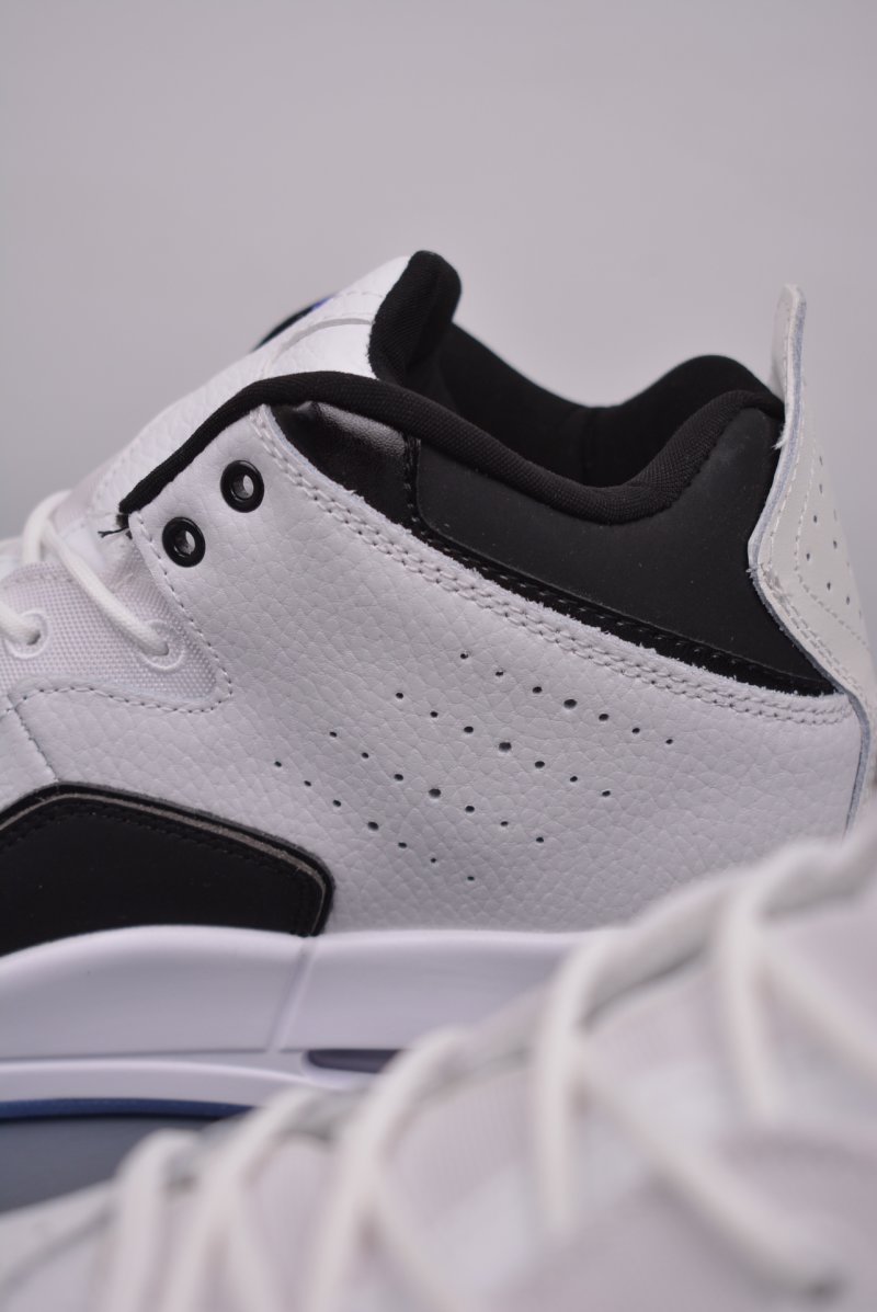 Air Jordan Courtside 23 view