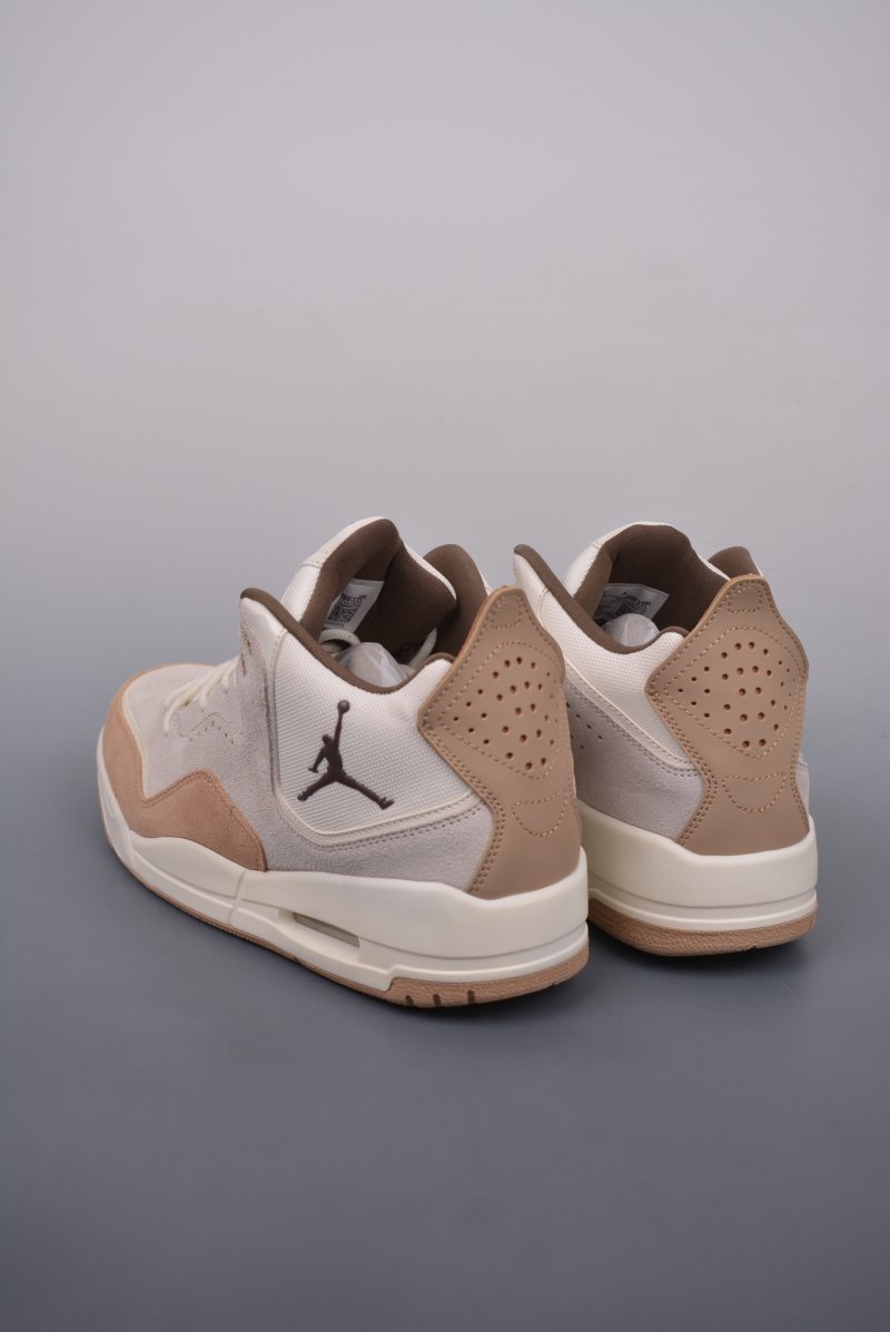 Air Jordan Courtside 23 view