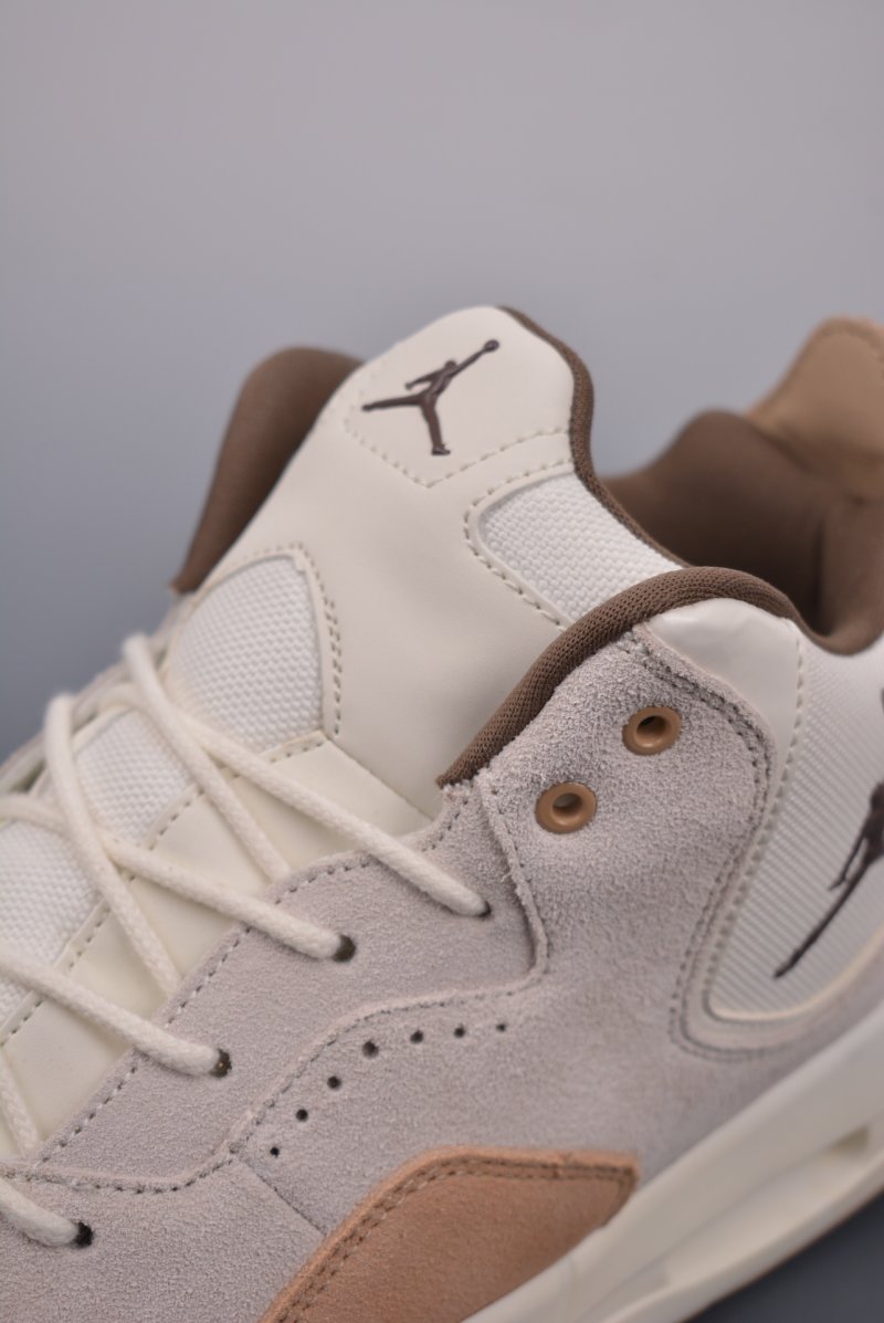 Air Jordan Courtside 23 view
