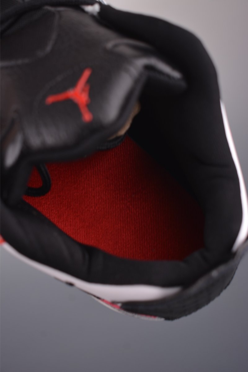 Air Jordan Courtside 23 view