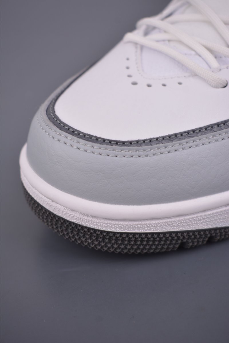Air Jordan Courtside 23 view