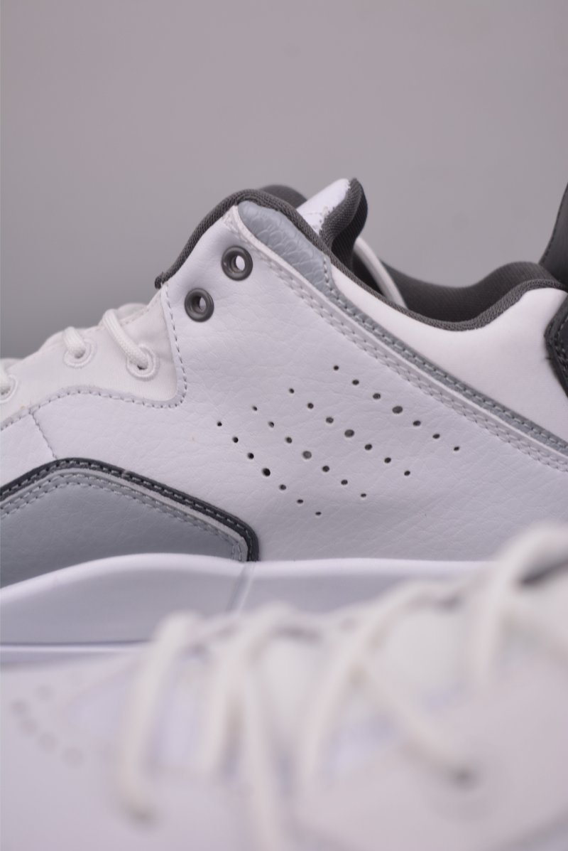 Air Jordan Courtside 23 view