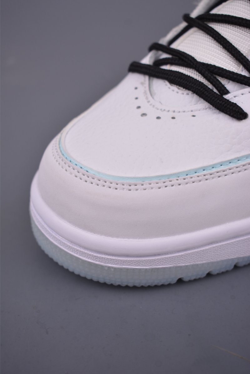 Air Jordan Courtside 23 view