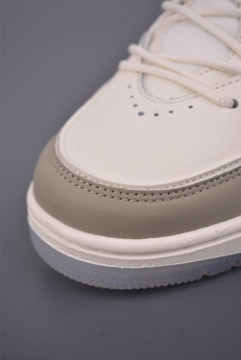 Air Jordan Courtside 23 view