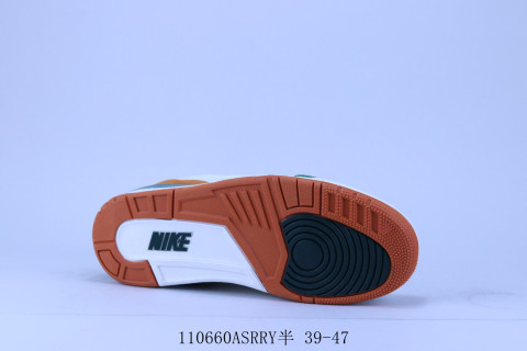 Air Jordan 3 view 4
