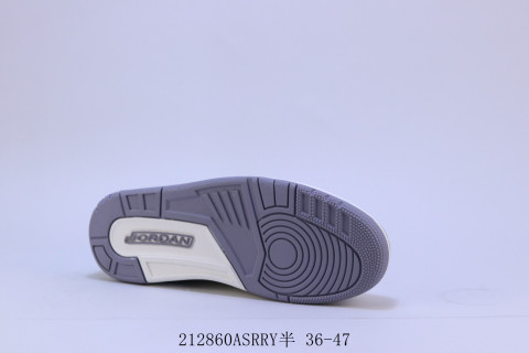 Air Jordan 3 view 4