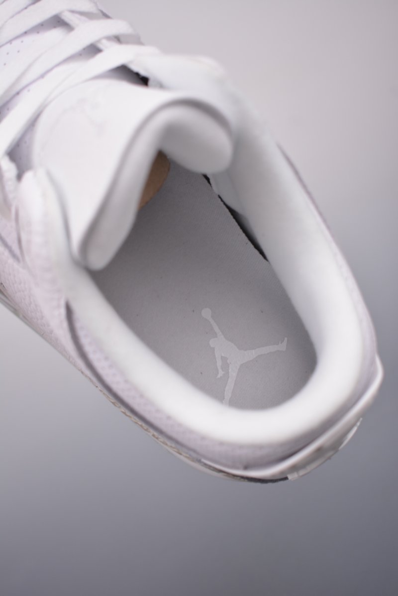 Air Jordan 3 Retro view
