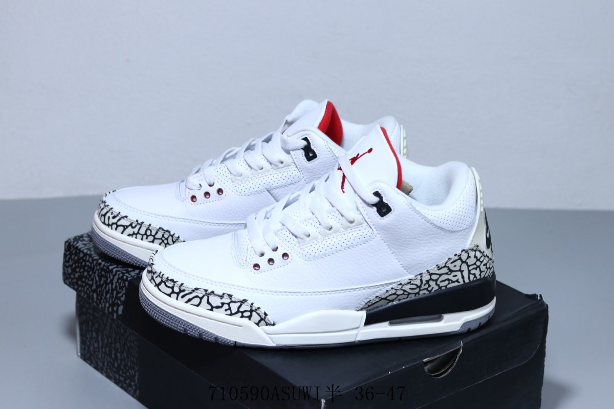 Air Jordan 3 Retro 'Black / Gold' view