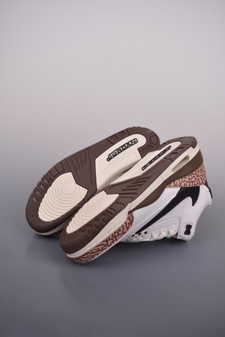 Air Jordan 3 Retro Low view 3