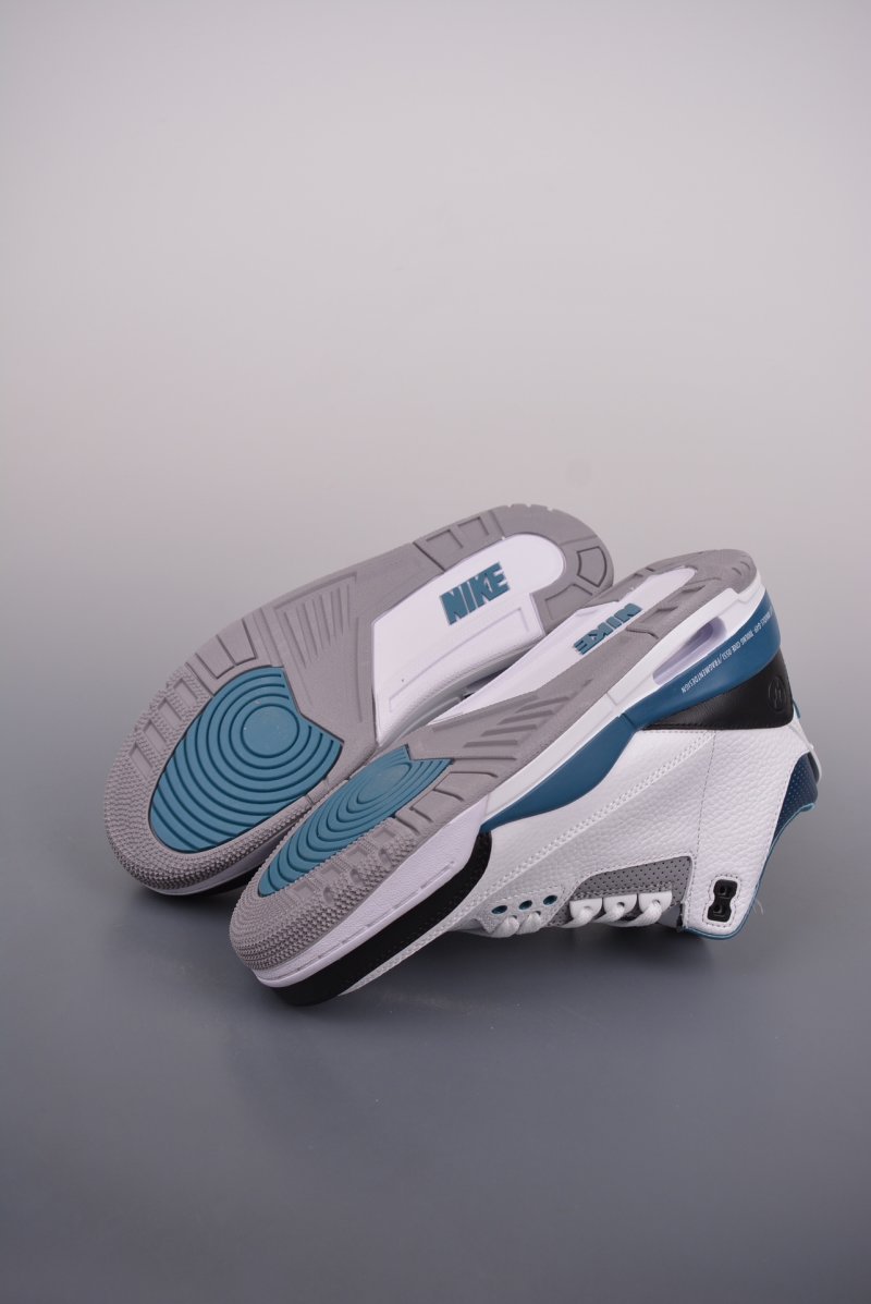 Air Jordan 3 Retro Low 'Navy' view