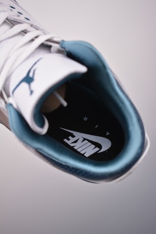 Air Jordan 3 Retro Low 'Navy' view 9