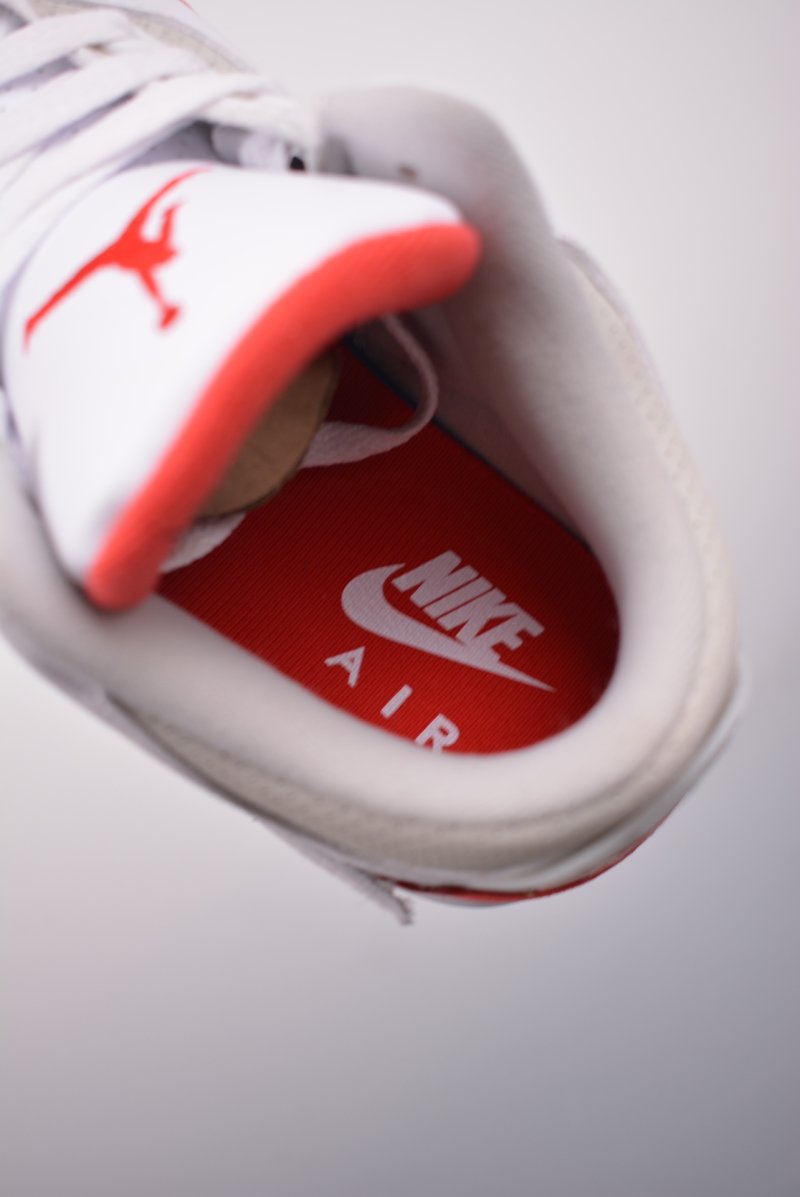 Air Jordan 3 Retro Low 'White / Red' view