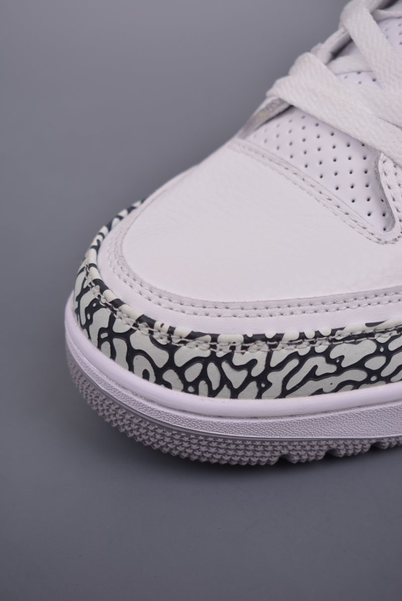 Air Jordan 3 Retro Low view