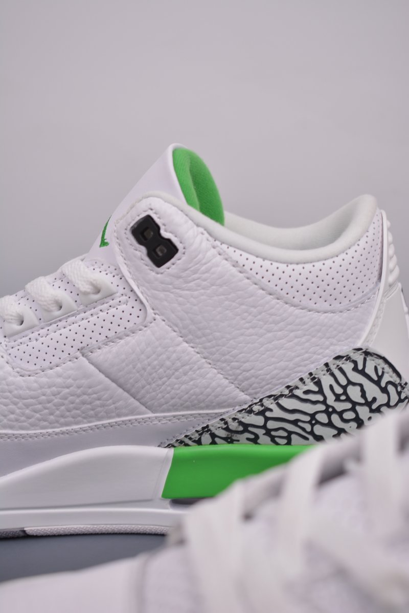 Air Jordan 3 Retro Low view