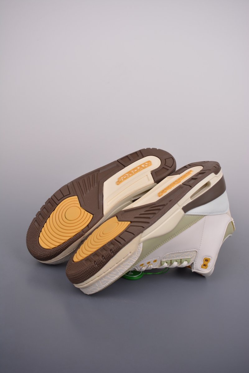 Air Jordan 3 Retro Low view