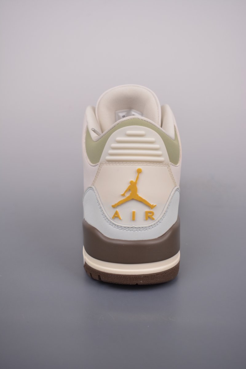 Air Jordan 3 Retro Low view