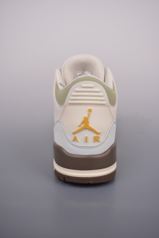 Air Jordan 3 Retro Low view 4