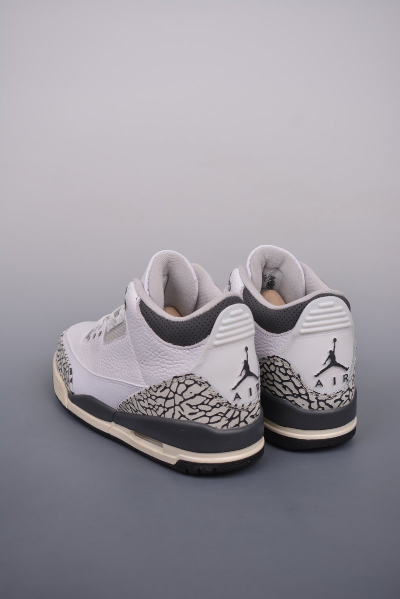 Air Jordan 3 Retro Low view