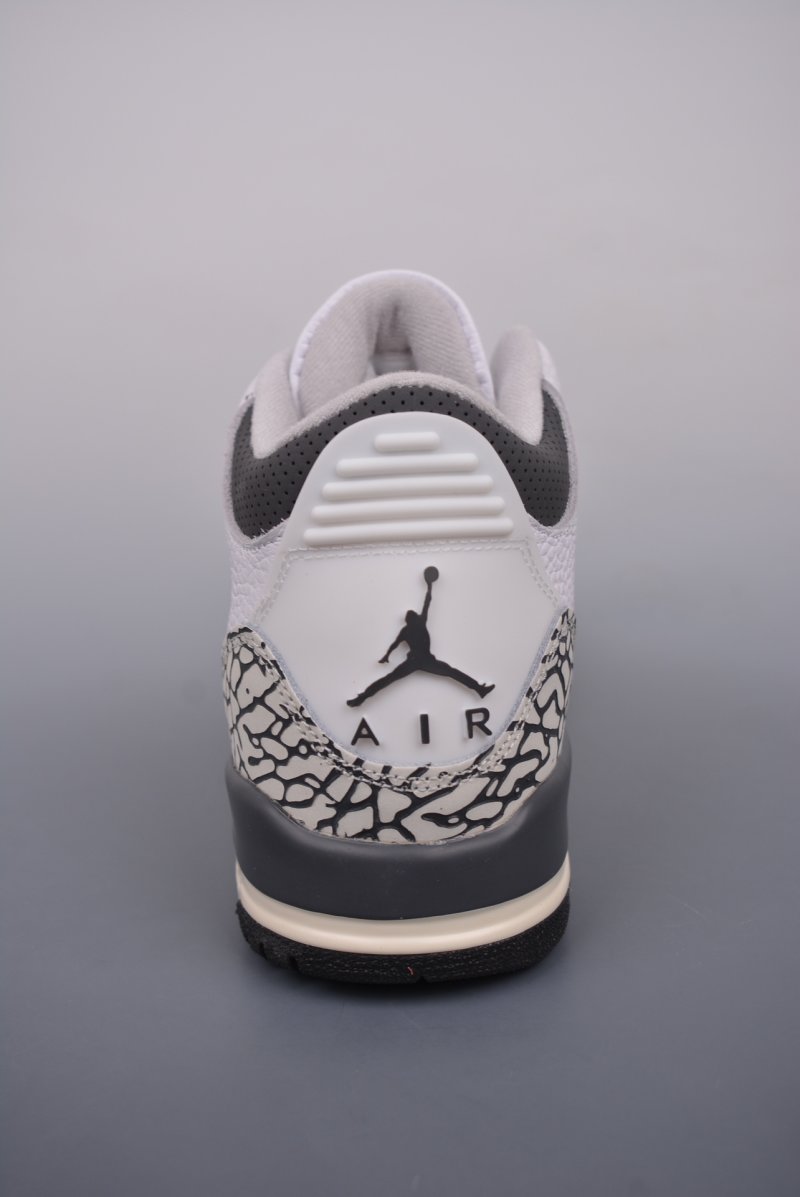 Air Jordan 3 Retro Low view