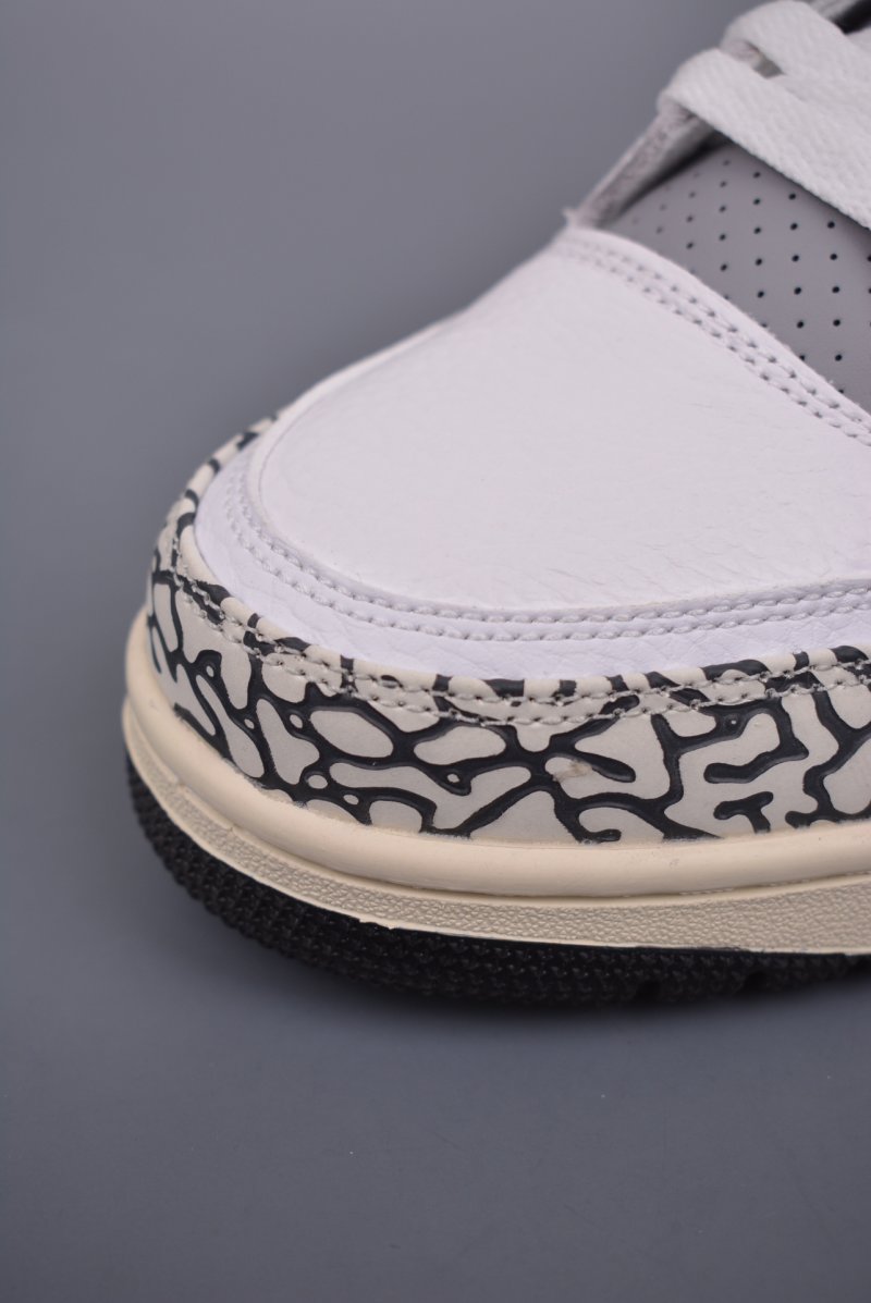 Air Jordan 3 Retro Low view