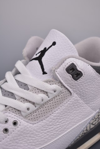 Air Jordan 3 Retro Low view 7