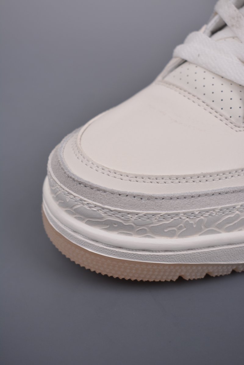 Air Jordan 3 Retro Low view