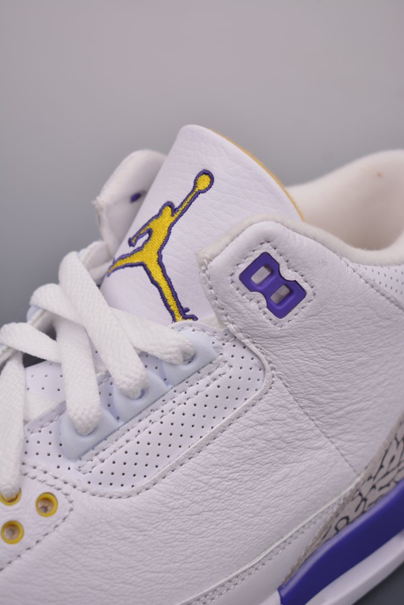Air Jordan 3 Retro 'Lakers' view