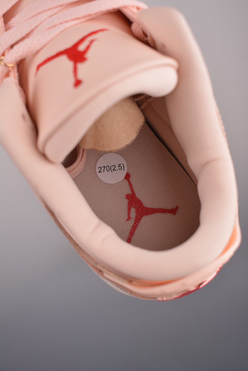 Air Jordan 3 Retro 'Valentine's Day' view