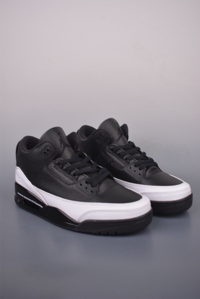 Air Jordan 3 Retro 'Black / White'